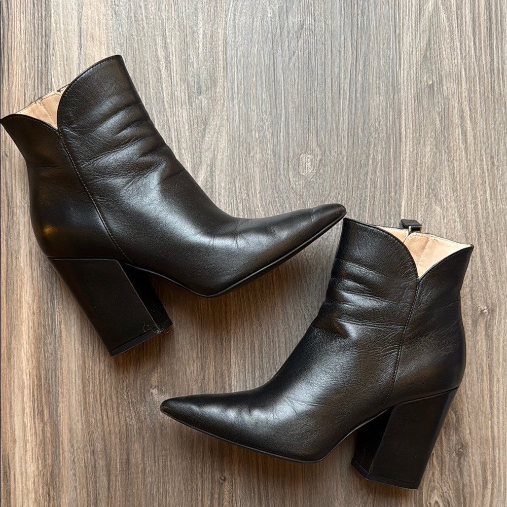 Vera Bootie